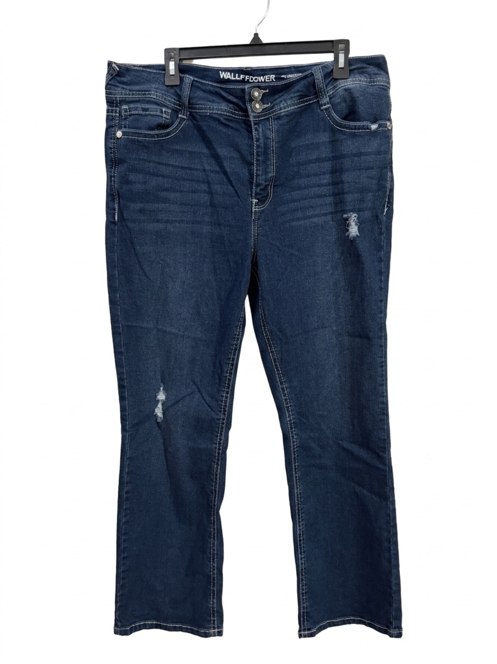 Wallflower Instastretch Bling Luscious curvy bootcut jeans size 18 NWOT